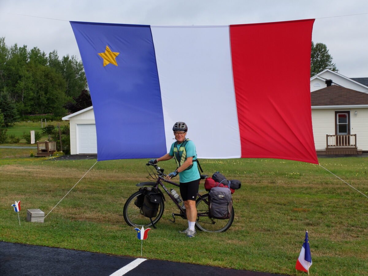 gord-acadian-flag-new-brunswick-2017-eastern-canada-life-with-ruth-and-gord